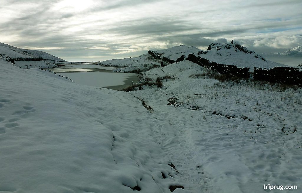 frozen lake @ approach to Alcock Tarn