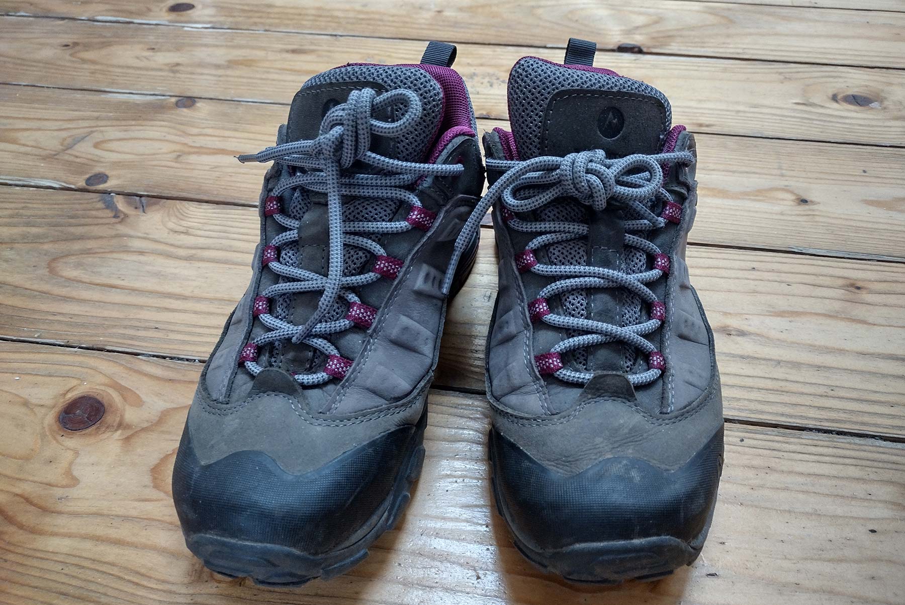 How to Choose Hiking Shoes and Boots - TripRug